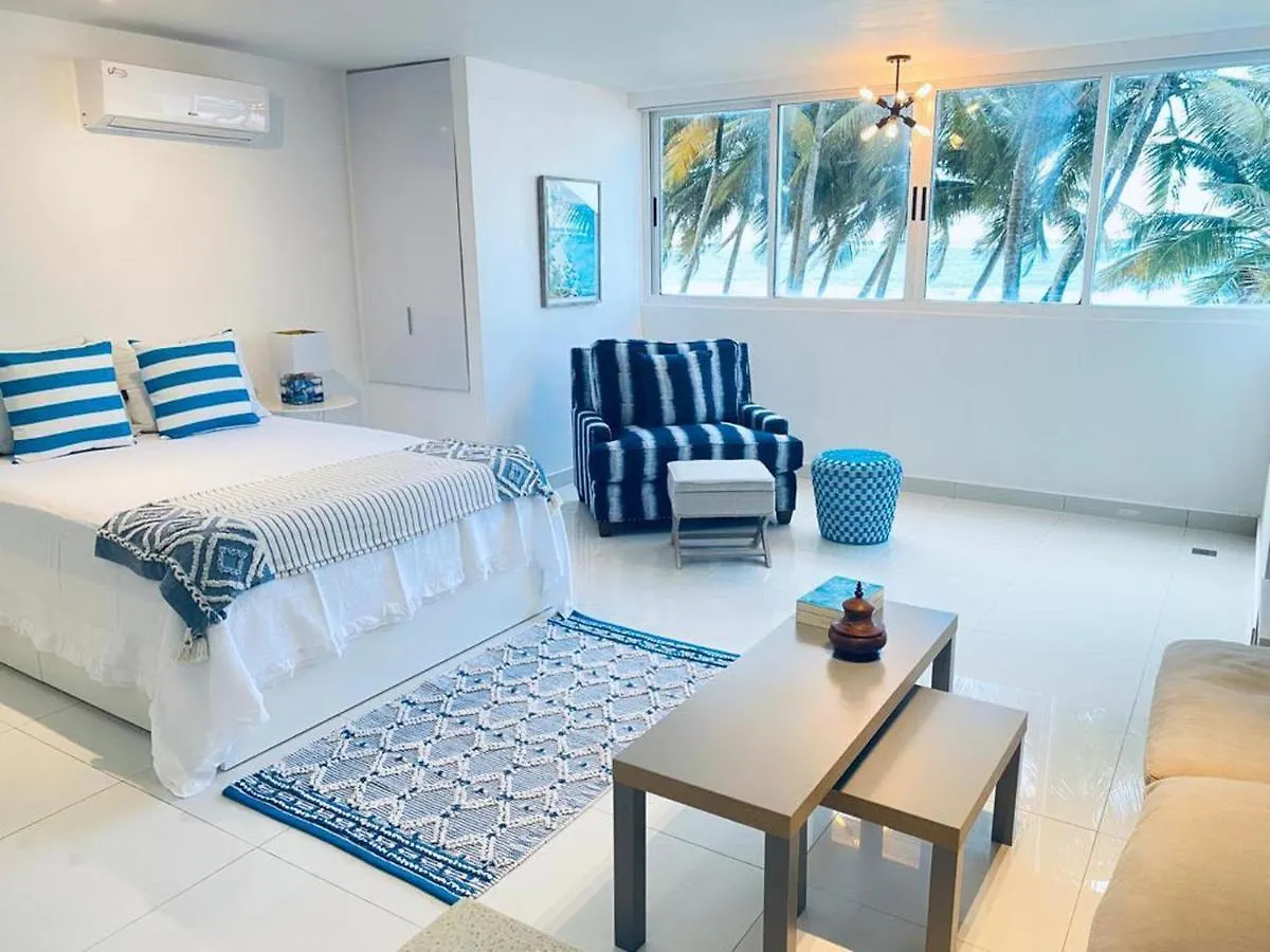 Kasa Las Palmas Ocean View Beachfront Condo Pool 圣胡安 波多黎各