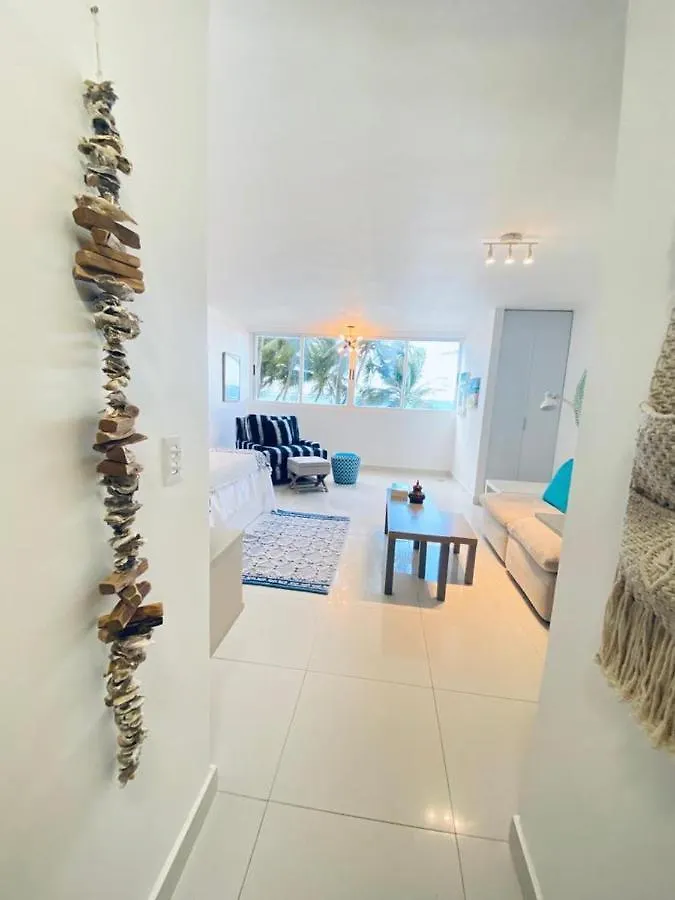 Kasa Las Palmas Ocean View Beachfront Condo Pool 圣胡安 0*,