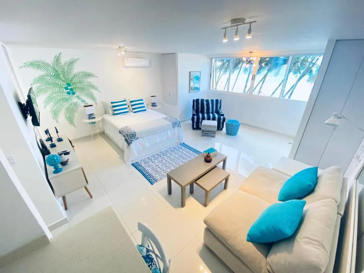 Kasa Las Palmas Ocean View Beachfront Condo Pool 圣胡安 公寓